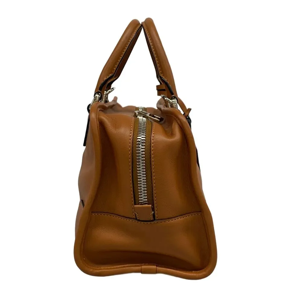 Loewe amazona 28